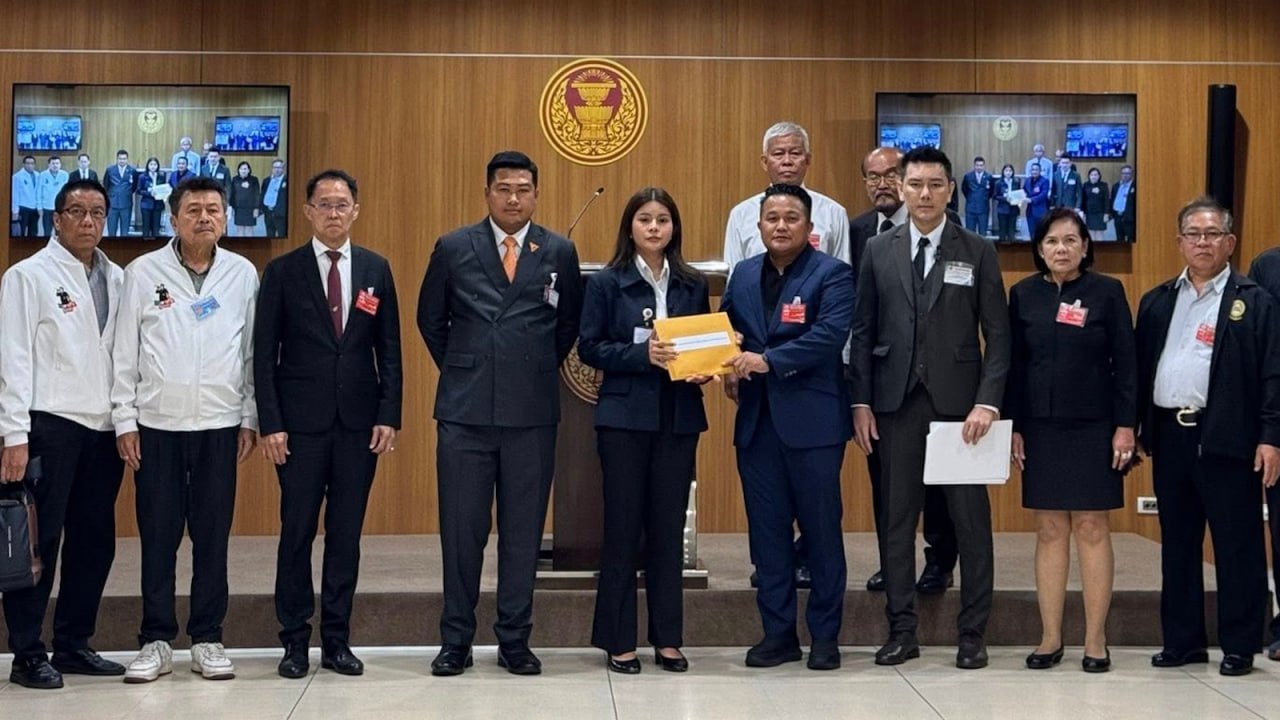 เรื่องอื้อฉาวที่ภูเก็ต: เจ้าหน้าที่ DOPA กล่าวหาอดีตรัฐมนตรีช่วยว่าการกระทรวงฯ ว่าใช้อํานาจกดดันคดีบุกรุกที่ดิน