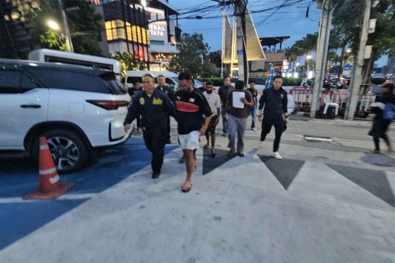 Chinese tourist sought over attack on transgender woman in Pattaya