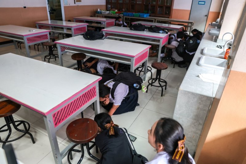 นักเรียนที่ถูกไล่ออกขอโทษที่ขู่จะยิงที่โรงเรียนในเมืองหาดใหญ่