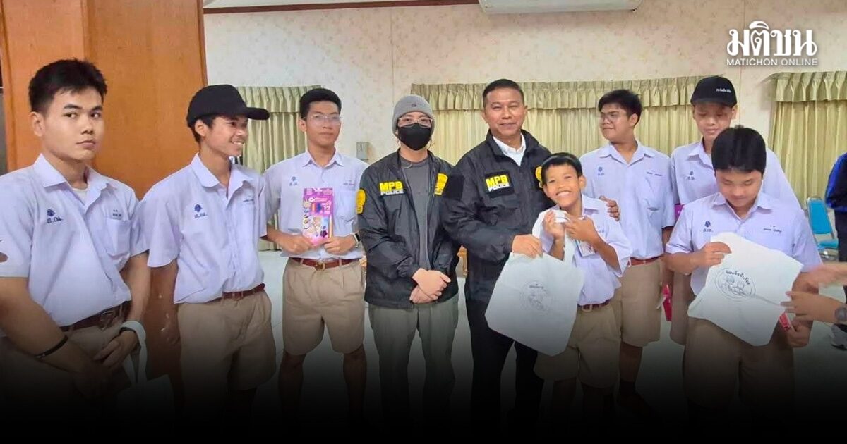 Suvanarat School in Phuket conducted the project "Little Detectives"